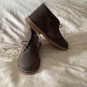 Okkaa Spain new without box gray boys size 7 39eu made in Europe gray suede